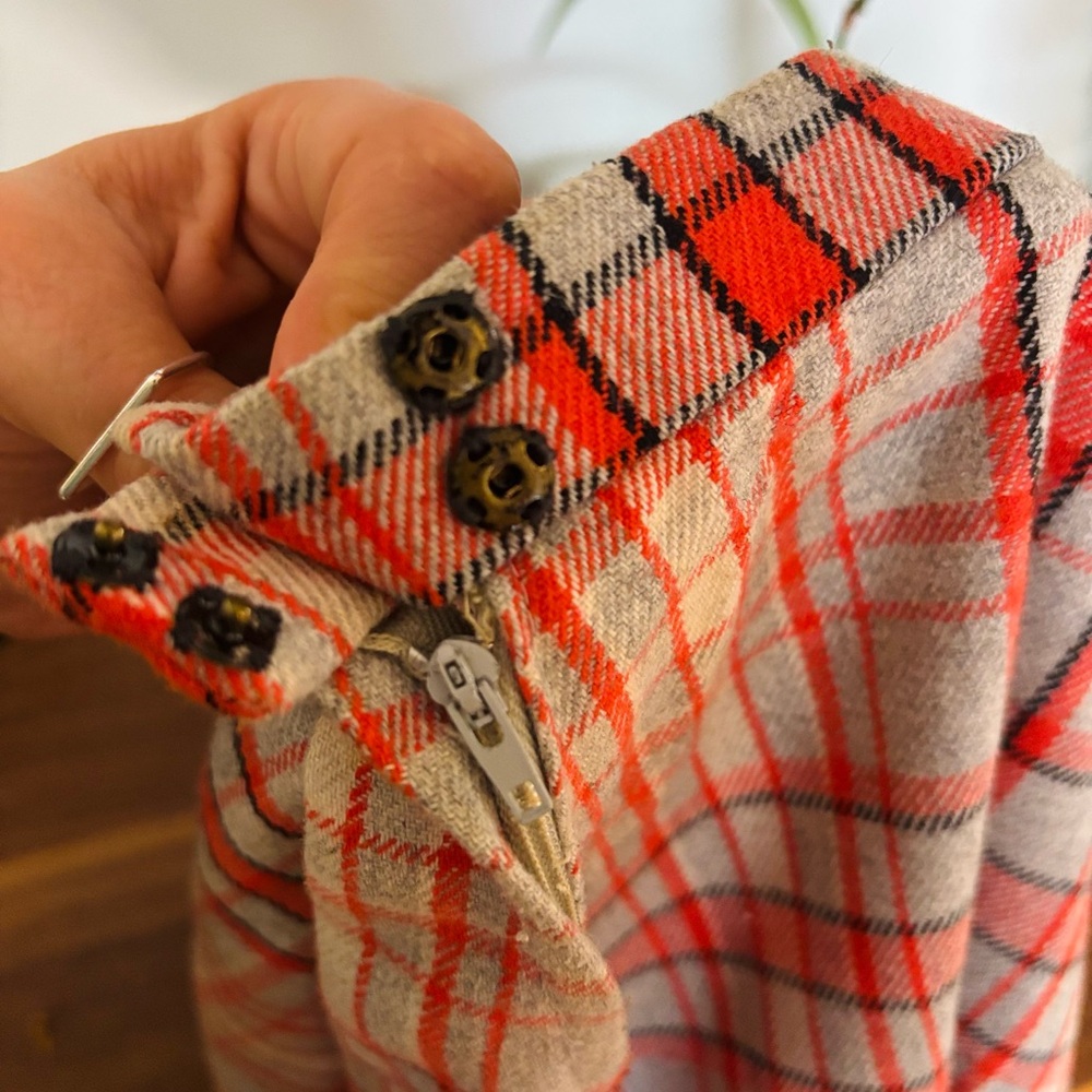 Handmade VTG-Coral and Grey Plaid Midi Skirt - Picture 10 of 10